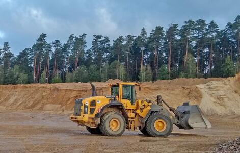 Radlader im Sand- und Kieswerk